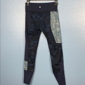 Lululemon Size 4 Leggings Multicolor Camo & Dots